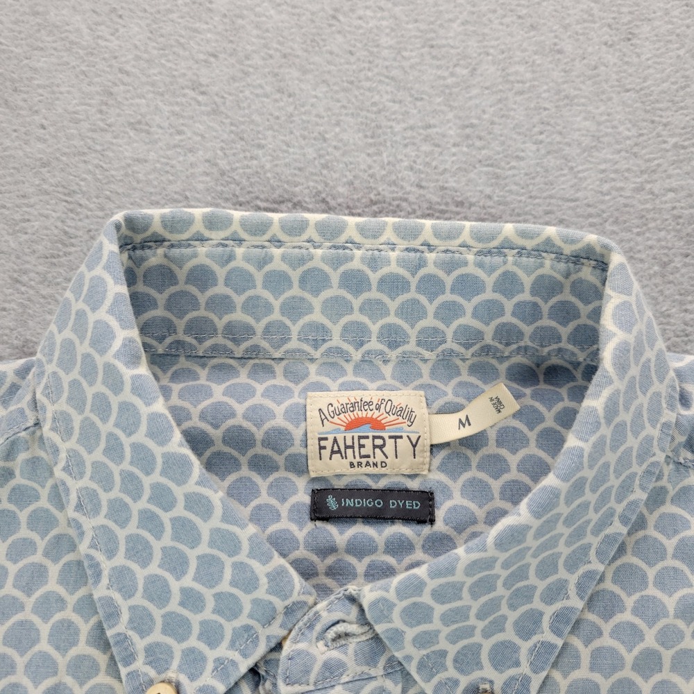 Faherty Playa Button Down Shirt Mens M Blue Scallop Indigo Dyed Short Sleeve - Picture 5 of 11